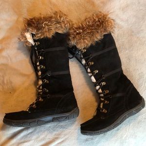 Emu fleece lined black suede lace up snow boots